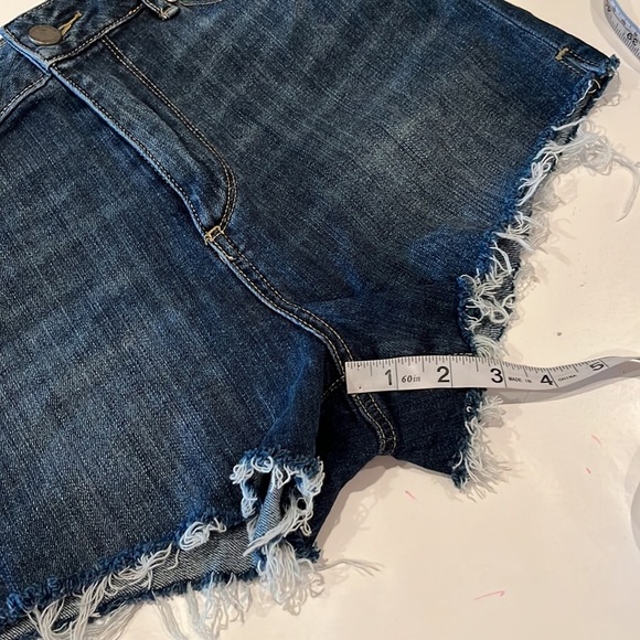 Paige High Rise Shorts Size 25 - Picture 7 of 16